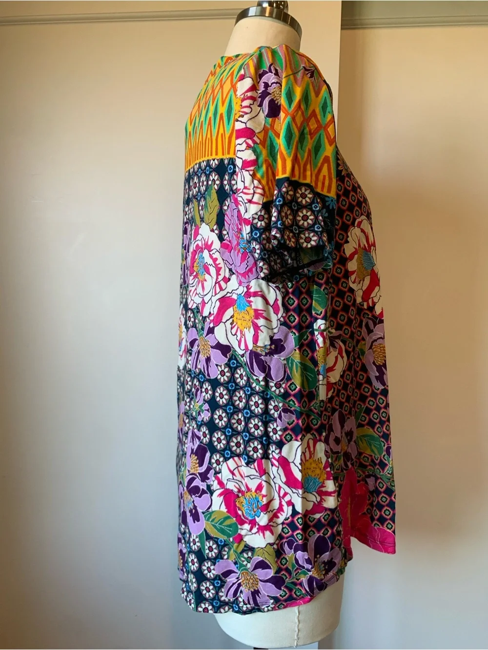 Johnny Was Multicolor Floral Tee - Picture 6 of 7
